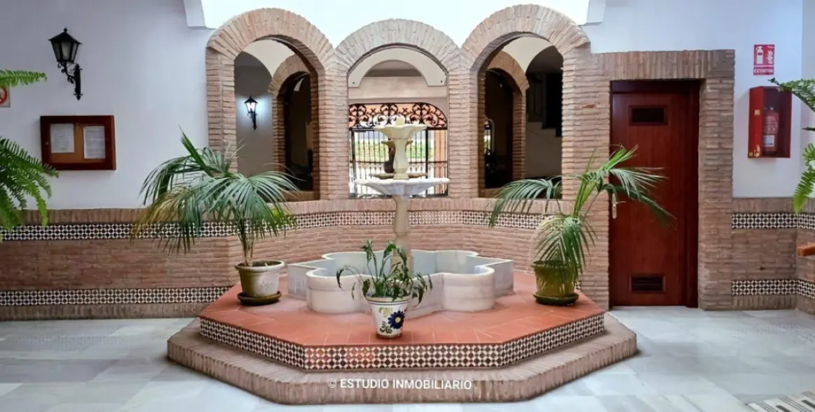 Sale of middle floor apartment in Los Boliches 18