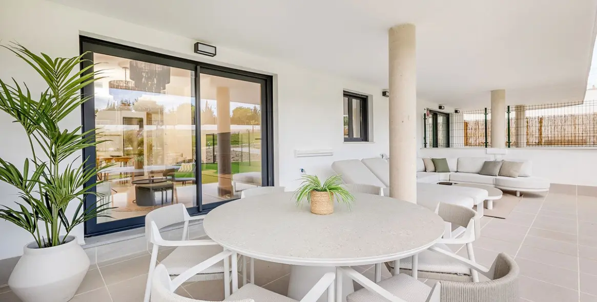 Venta de apartamento en planta baja en Estepona 5