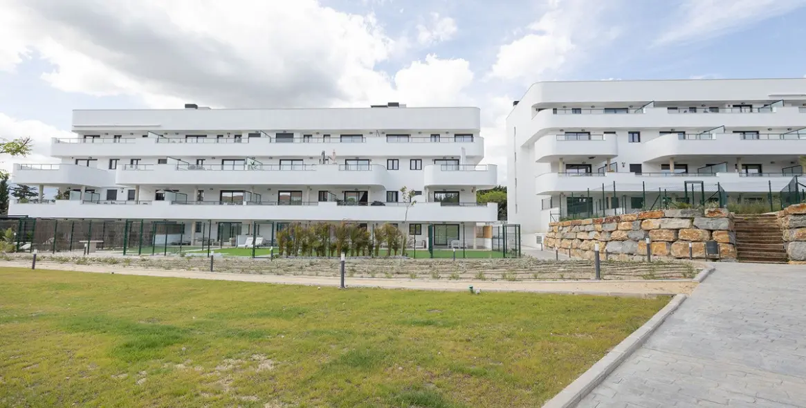 Venta de apartamento en planta baja en Estepona 6