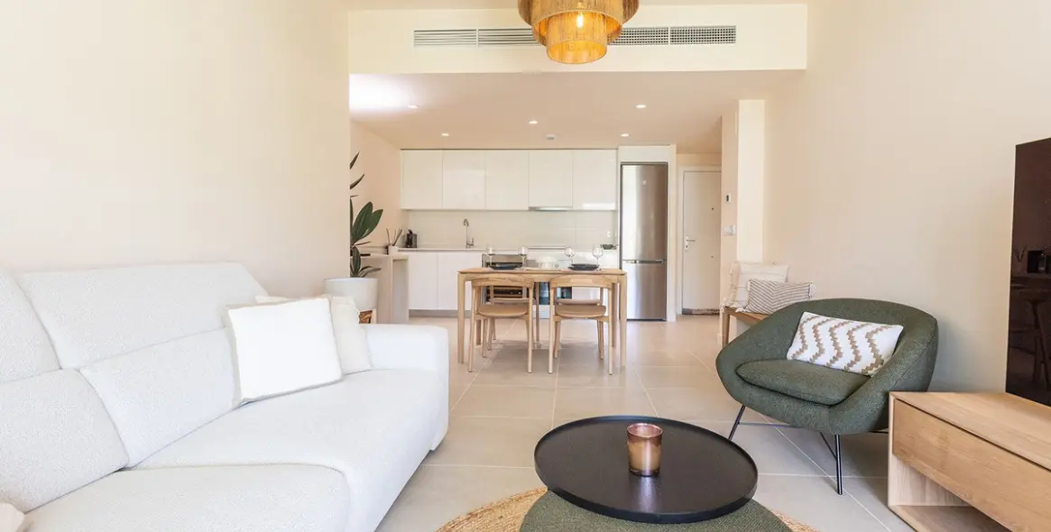 Venta de apartamento en planta baja en Estepona 8