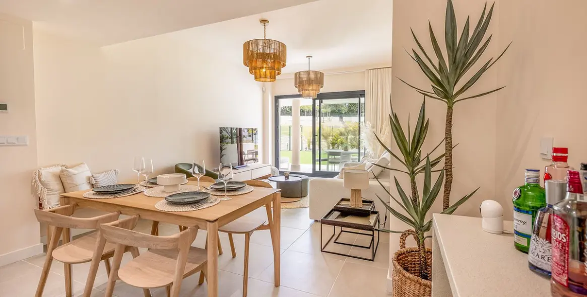 Venta de apartamento en planta baja en Estepona 11