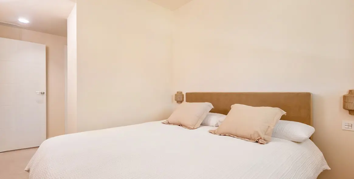 Venta de apartamento en planta baja en Estepona 18