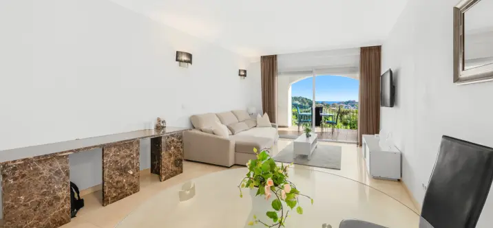 Sale of ground floor apartment in La Quinta 1