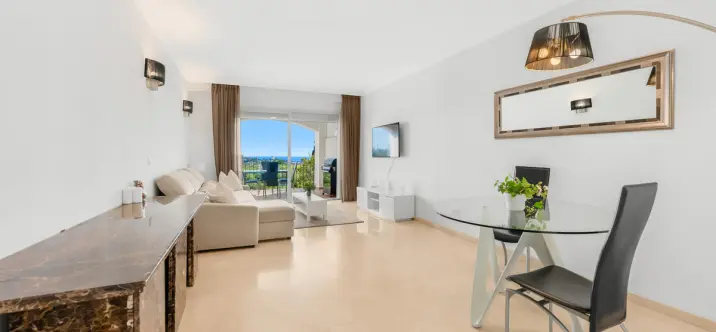 Sale of ground floor apartment in La Quinta 3