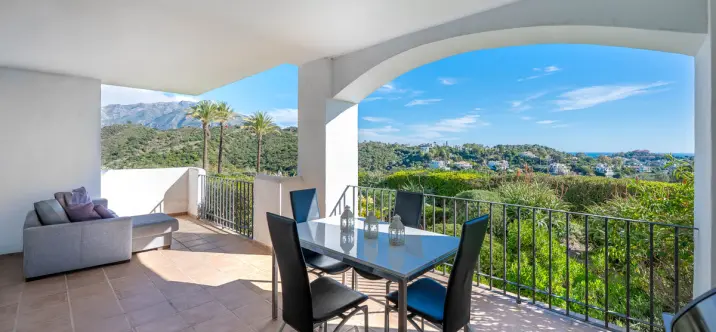 Sale of ground floor apartment in La Quinta 4