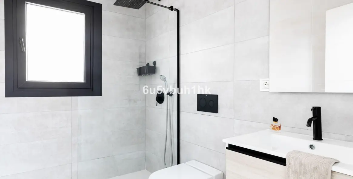 Sale of townhouse in Malaga - Centro 11