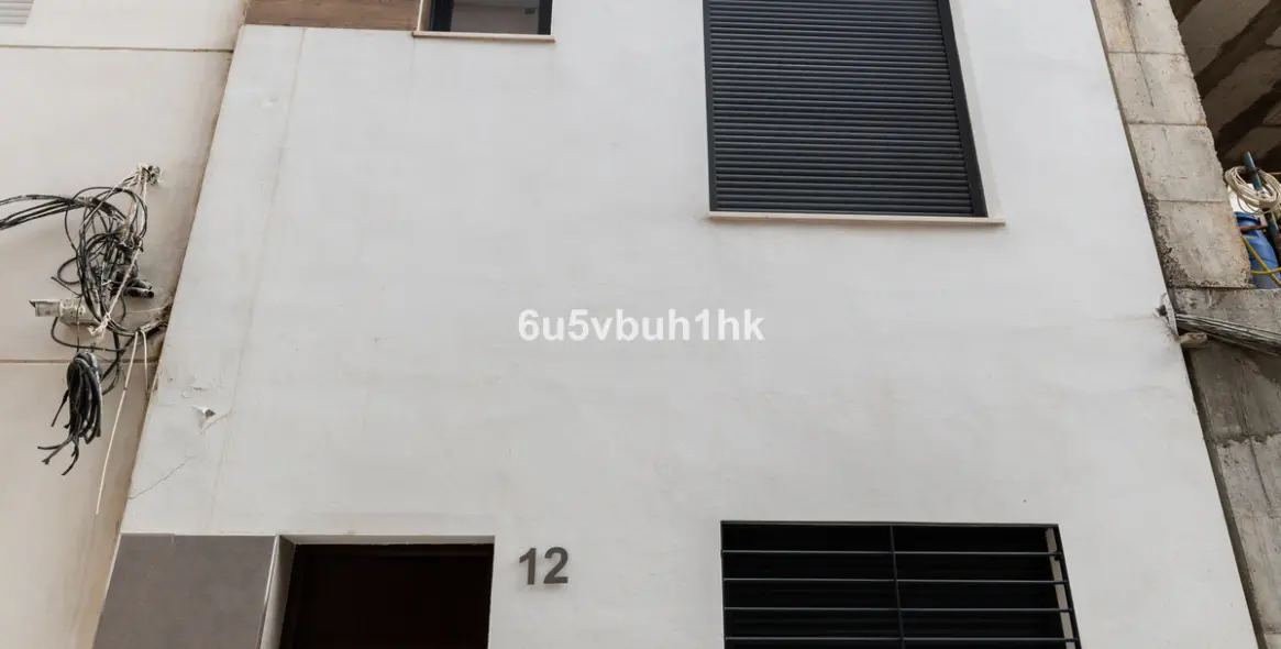 Sale of townhouse in Malaga - Centro 19