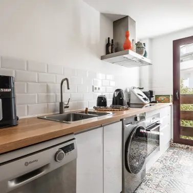 Sale of middle floor apartment in Nueva Andalucía