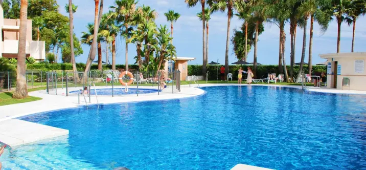 Sale of ground floor apartment in Estepona 0