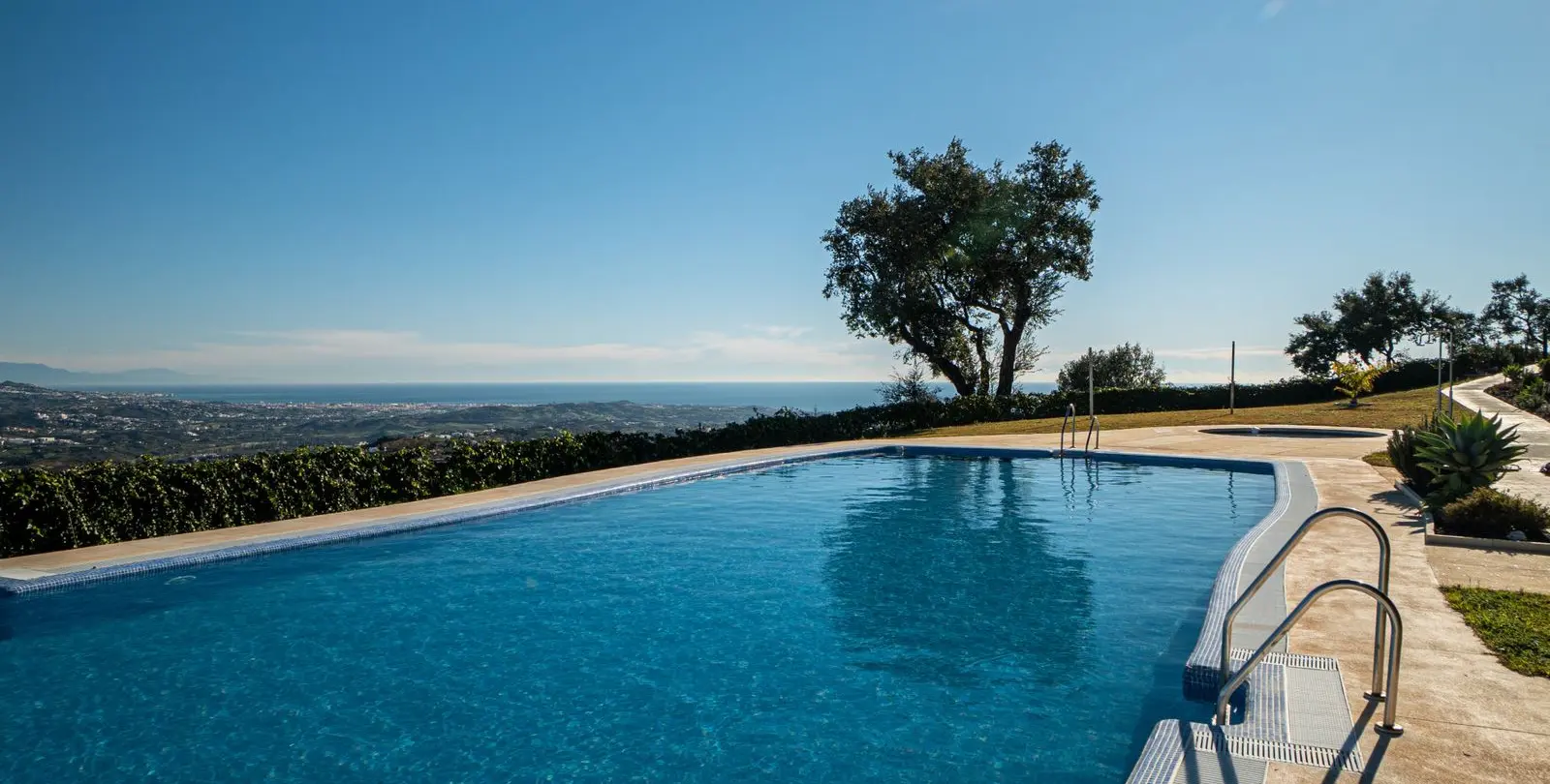 Sale of townhouse in Marbella 1