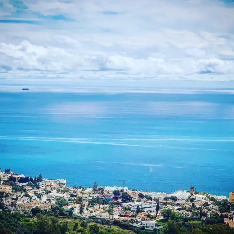 Продажа  жилого участка в Benalmadena
