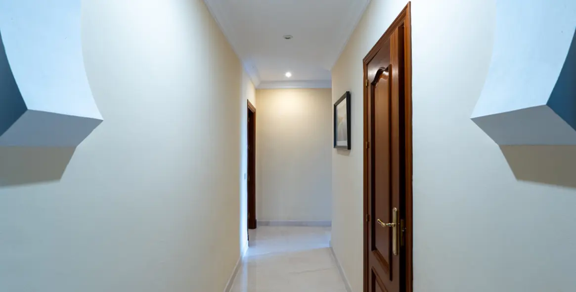 Продажа  отдельно стоящей виллы в Benahavís 11