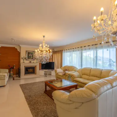 Sale of detached villa in Benahavís