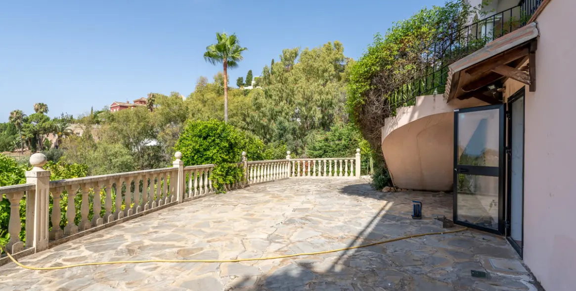 Продажа  отдельно стоящей виллы в Benahavís 45