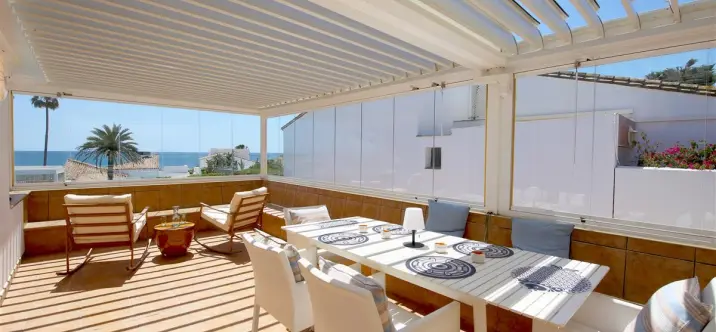 Alquiler a corto plazo de villa independiente en Estepona 1