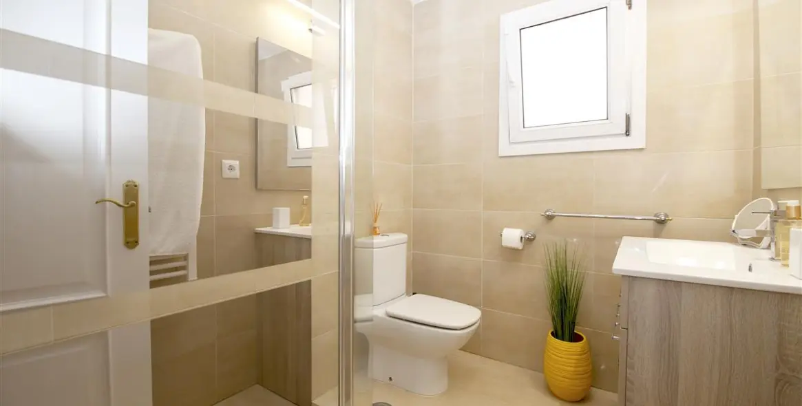 Краткосрочная аренда  отдельно стоящей виллы в Estepona 15