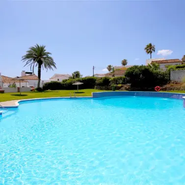 Short-term rent of detached villa in Estepona