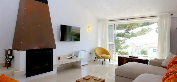 Short-term rent of detached villa in Estepona 3