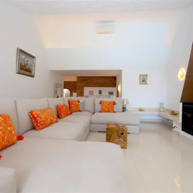 Short-term rent of detached villa in Estepona