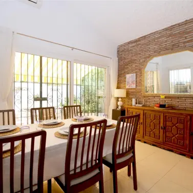 Short-term rent of detached villa in Estepona