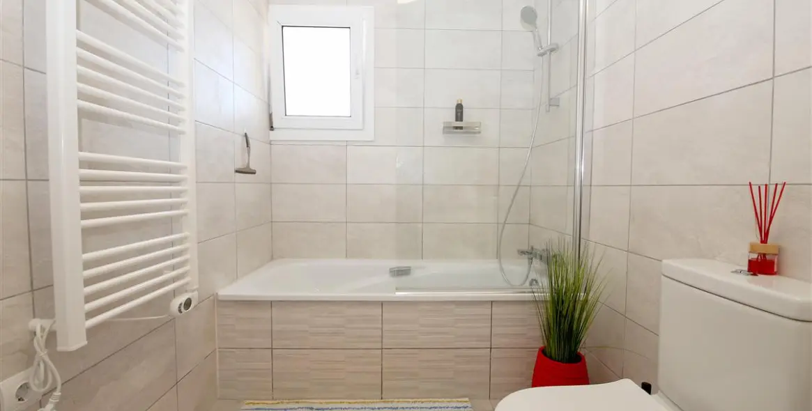 Short-term rent of detached villa in Estepona 13