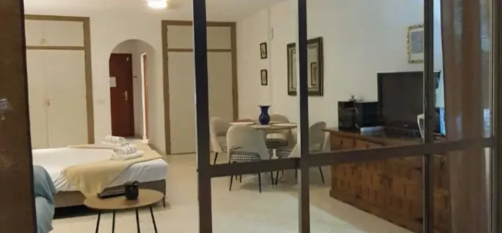 Long-term rent of middle floor apartment in Las Chapas 2