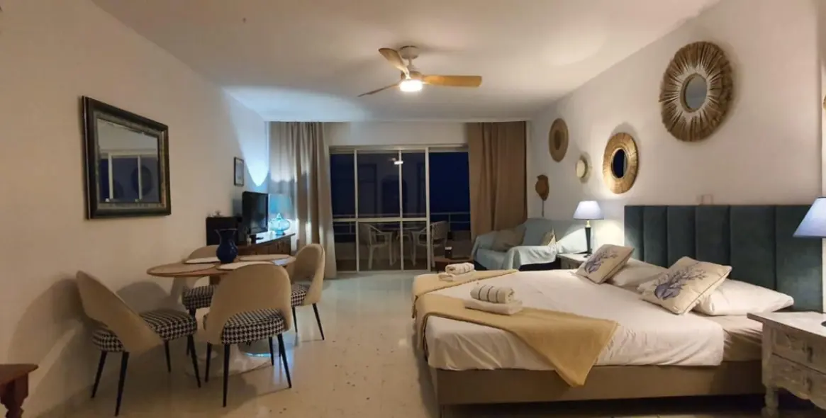 Long-term rent of middle floor apartment in Las Chapas 9