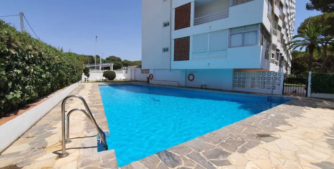 Long-term rent of middle floor apartment in Las Chapas 16