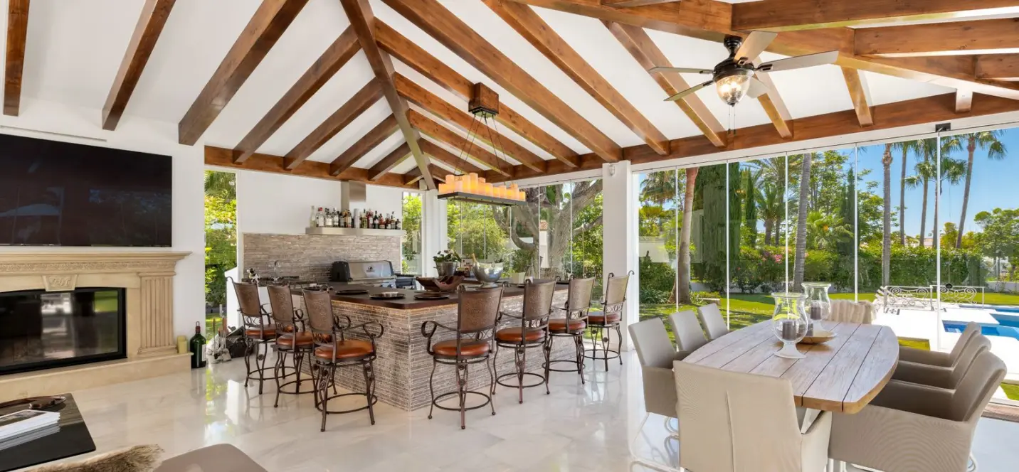 Venta de villa independiente en Nueva Andalucía 4