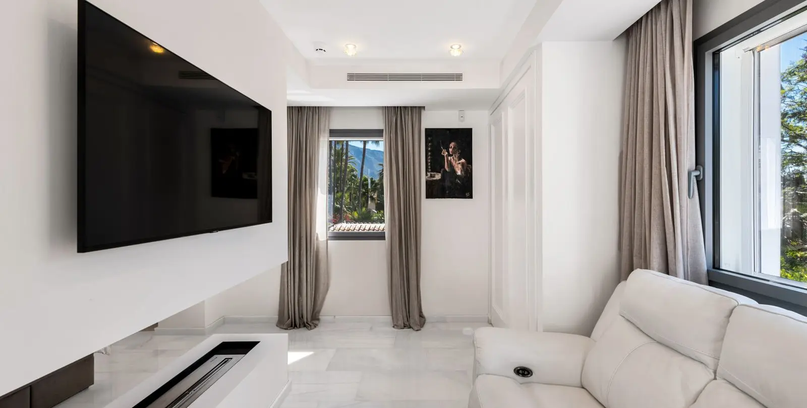 Venta de villa independiente en Nueva Andalucía 13