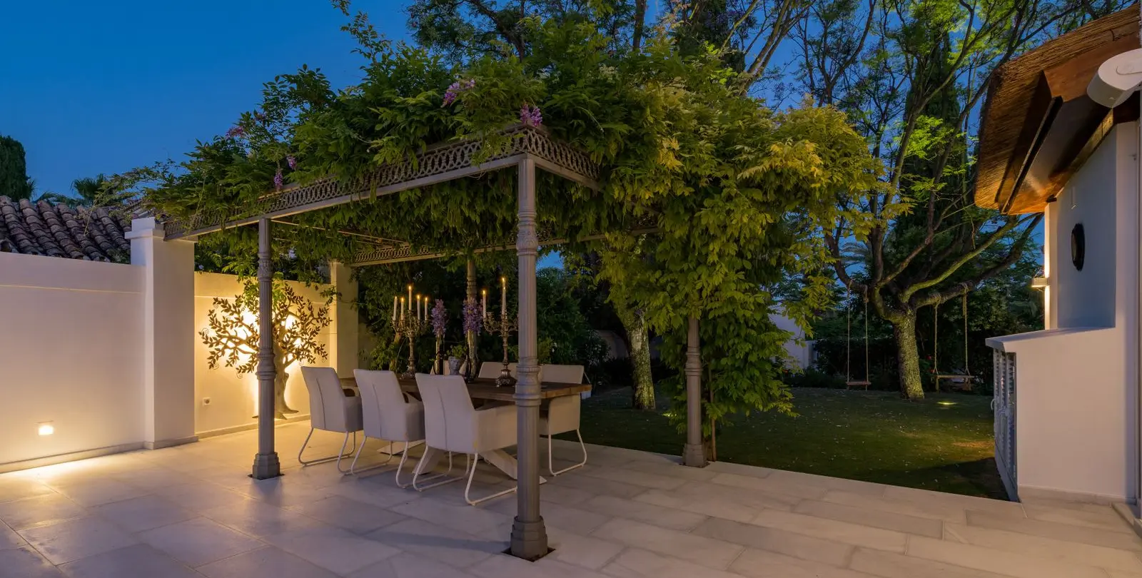 Venta de villa independiente en Nueva Andalucía 18