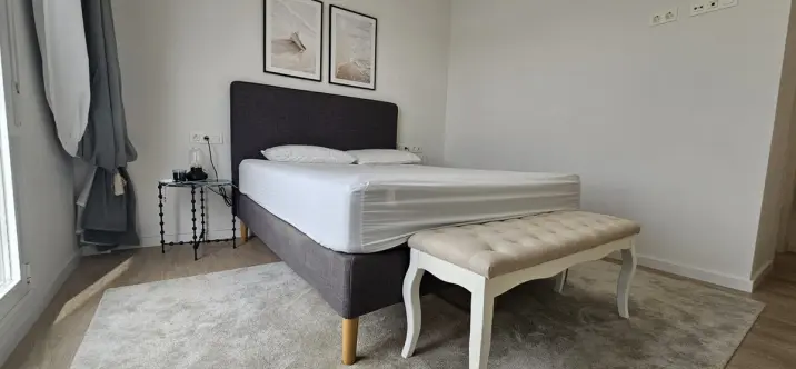 Long-term rent of penthouse in Nueva Andalucía 3