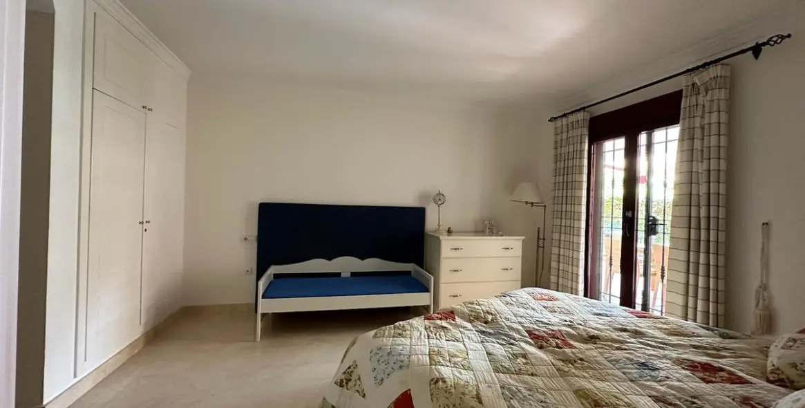 Краткосрочная аренда апартаментов на первом этаже в San Pedro de Alcántara 4