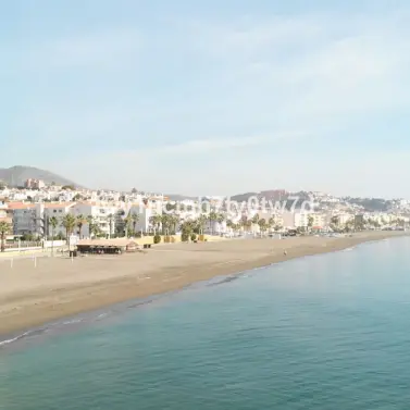 Продажа апартаментов на среднем этаже в Rincón de la Victoria