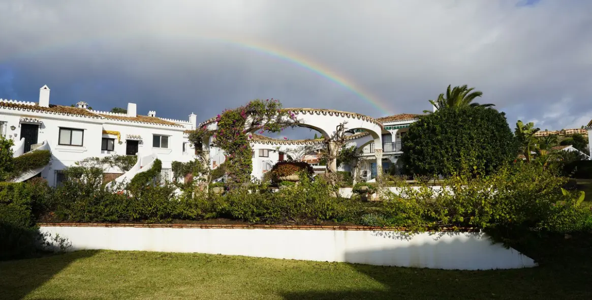 Продажа апартаментов на первом этаже в El Paraiso 14