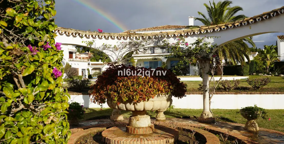 Venta de apartamento en planta baja en El Paraiso 21