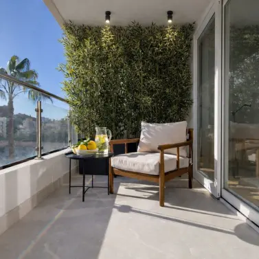 Sale of middle floor apartment in Fuengirola