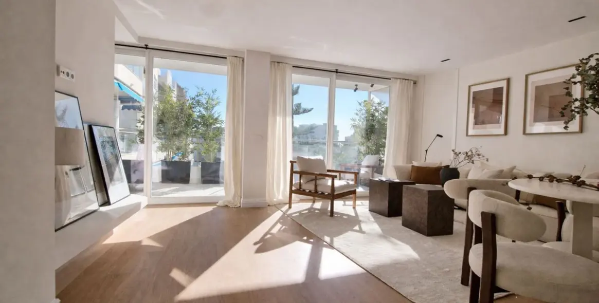 Sale of middle floor apartment in Fuengirola 3