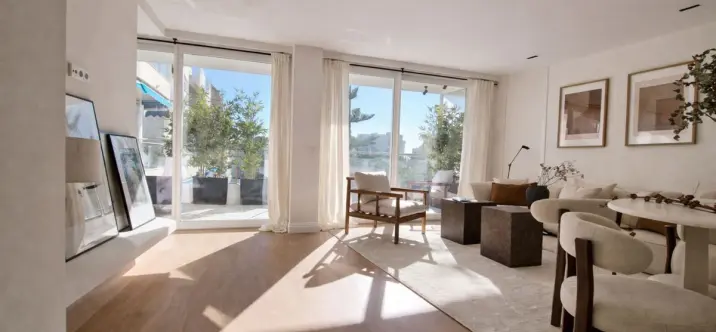 Sale of middle floor apartment in Fuengirola 2