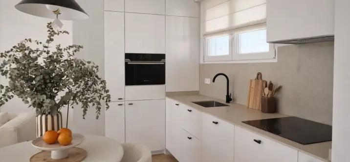 Sale of middle floor apartment in Fuengirola 3