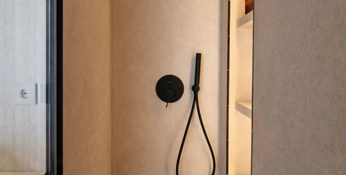 Sale of middle floor apartment in Fuengirola 10