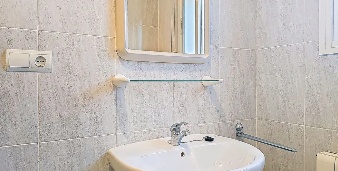 Sale of detached villa in Arenas 27