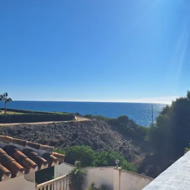 Sale of detached villa in El Chaparral