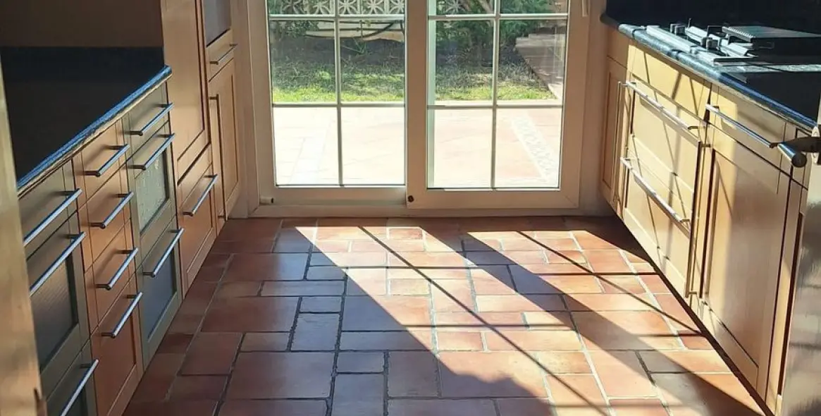 Sale of detached villa in El Chaparral 11