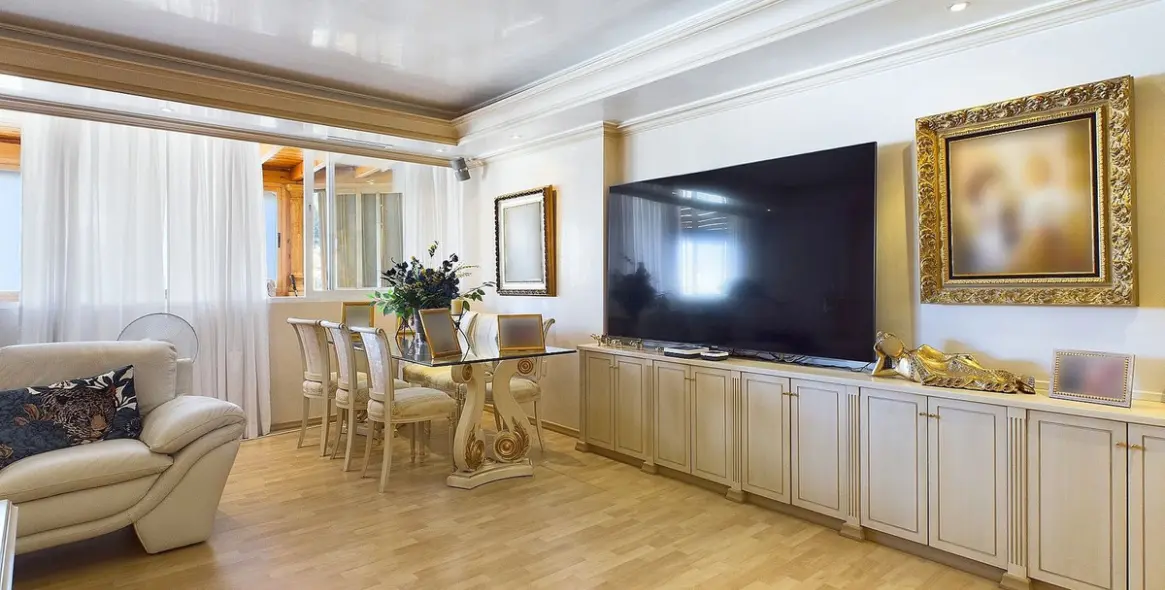 Sale of penthouse in Estepona 4