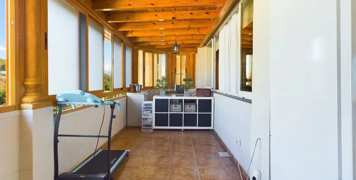 Sale of penthouse in Estepona 10