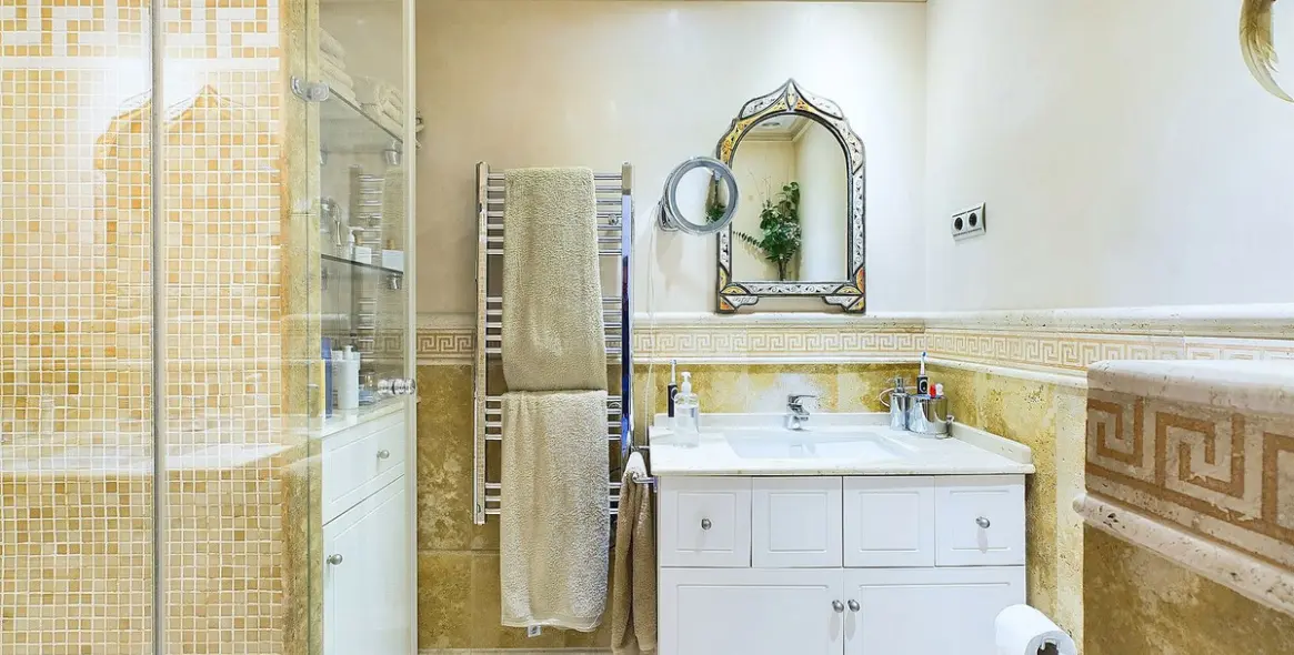 Sale of penthouse in Estepona 19