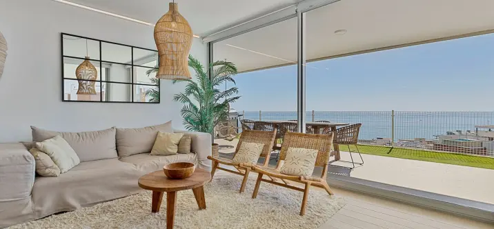 Venta de apartamento en planta media en Fuengirola 1