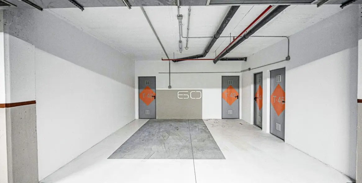 Sale of middle floor apartment in Nueva Andalucía 14