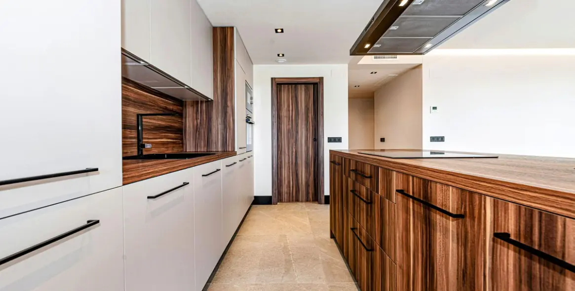 Sale of middle floor apartment in Nueva Andalucía 22